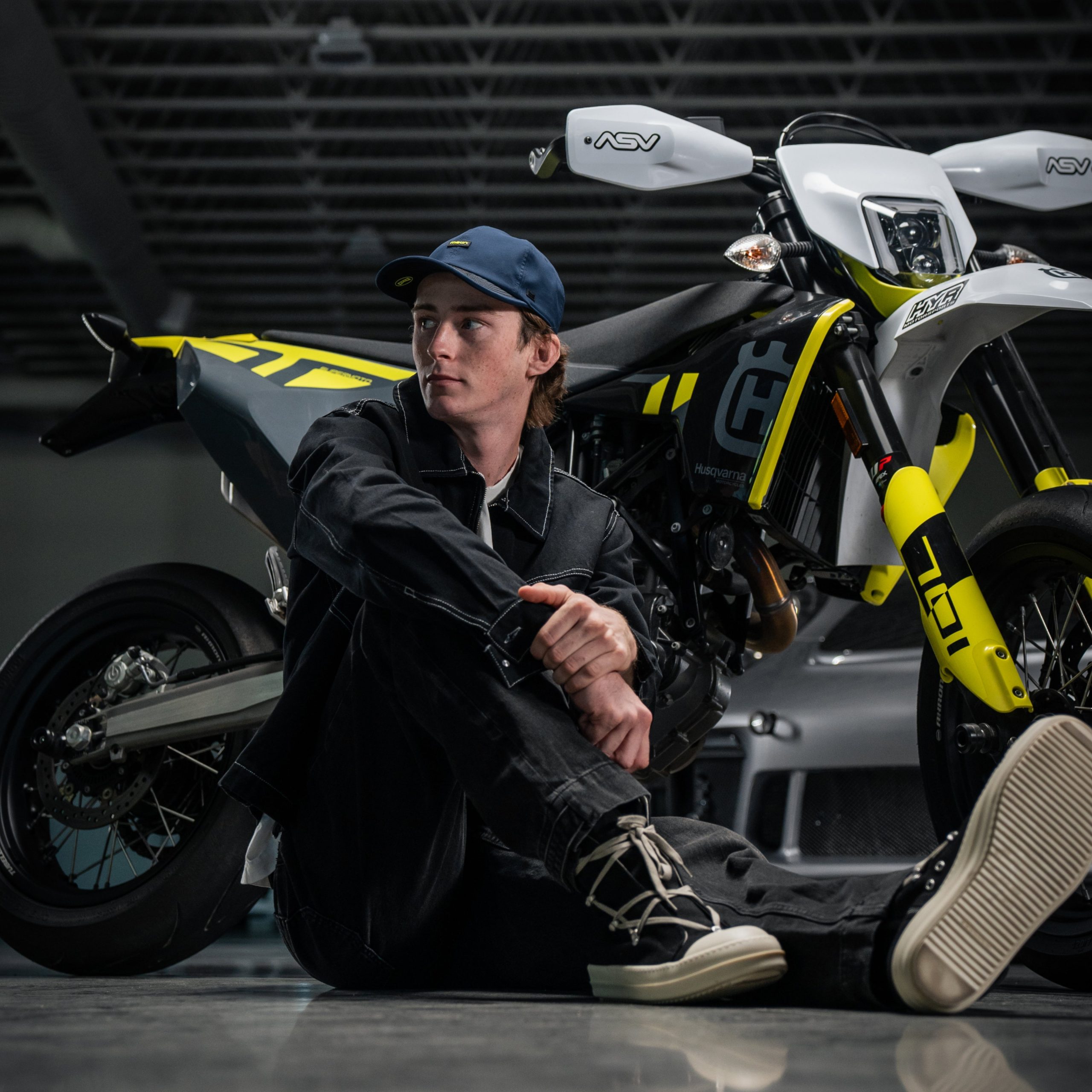 The Legend MPH Hydro - Black Iris / Black - Image 6